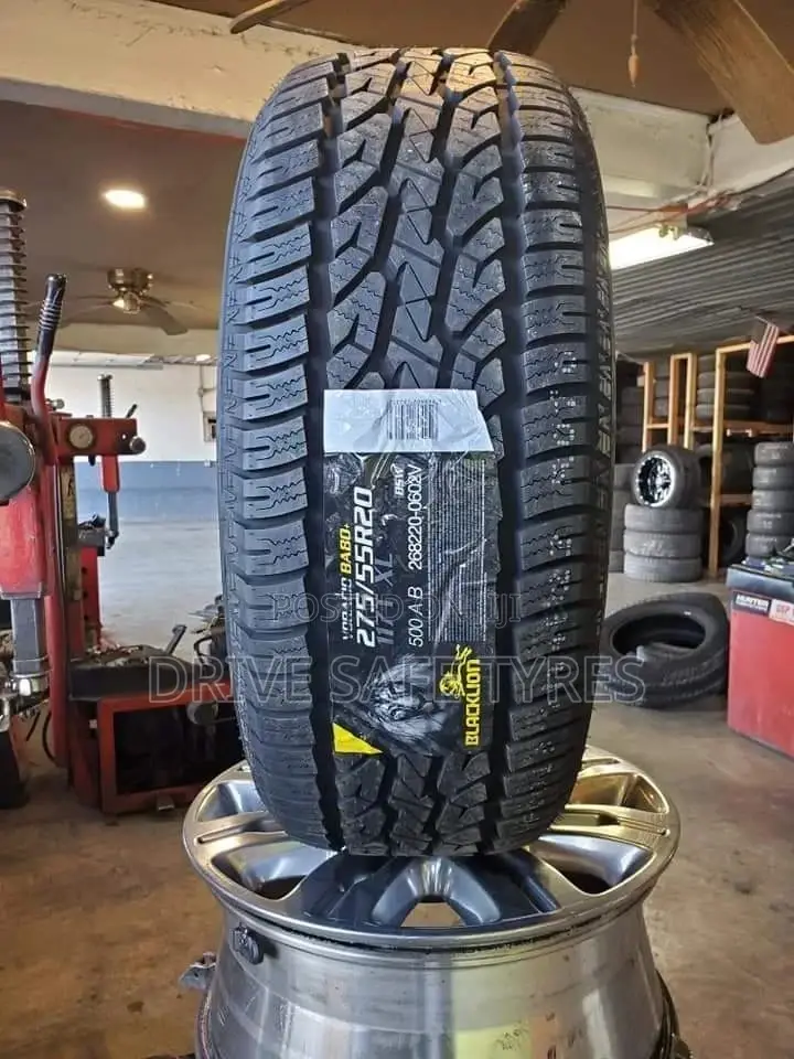 275/55 R 20 Black Hawk Tyre Made in China Allterrain