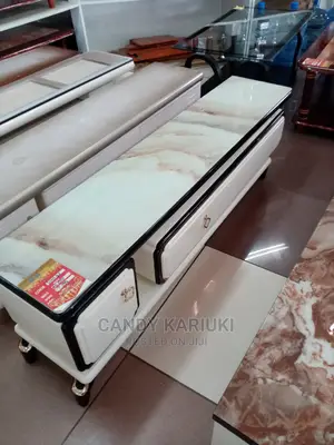 Extendable TV Stand