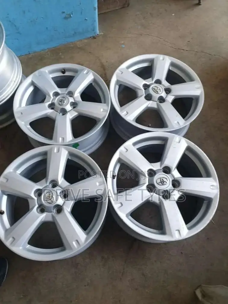 Rav 4 Original Rims 17 Inch Set