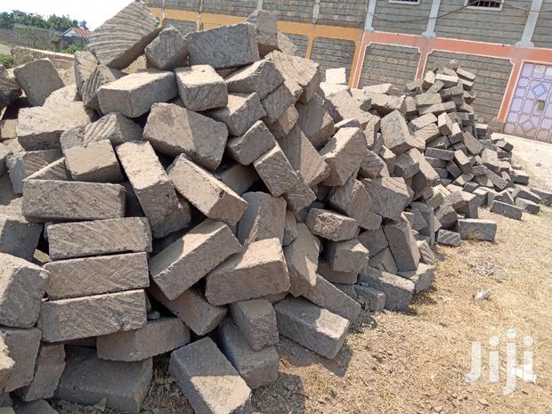 Ndarugo/Machine Cut Stone - main view