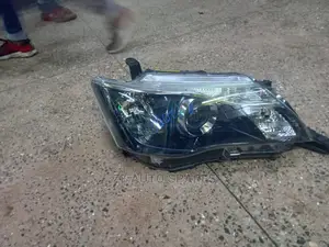 Fielder/Axio 161 Headlight