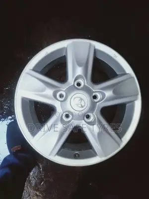 Original Landcruiser V8 Rim