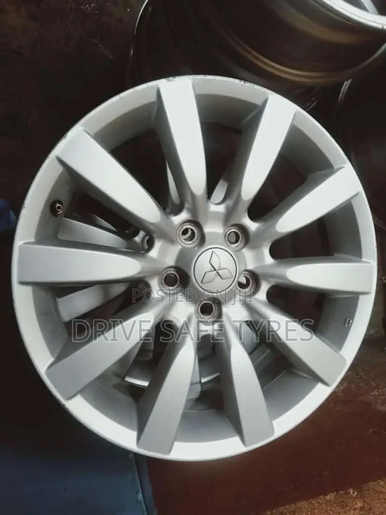 Mitsubishi Galant Original Rims 18 Inch Set