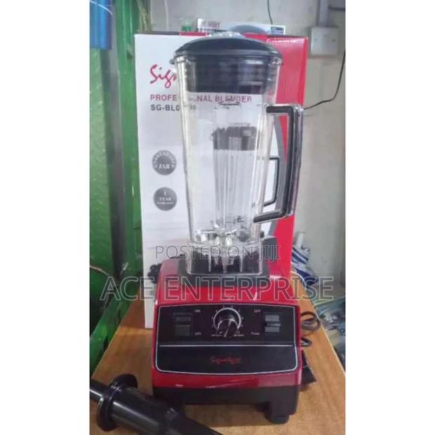 Signature Professional Commercial Blender. - main view