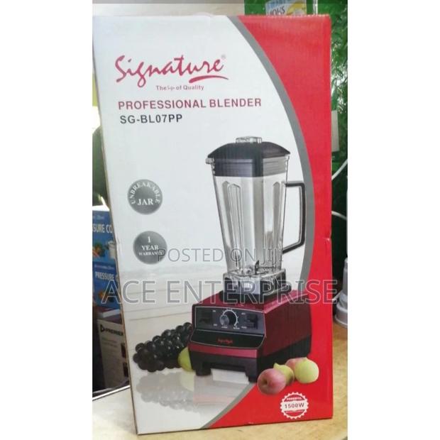 Commercial Signature Professional Blender. - main view