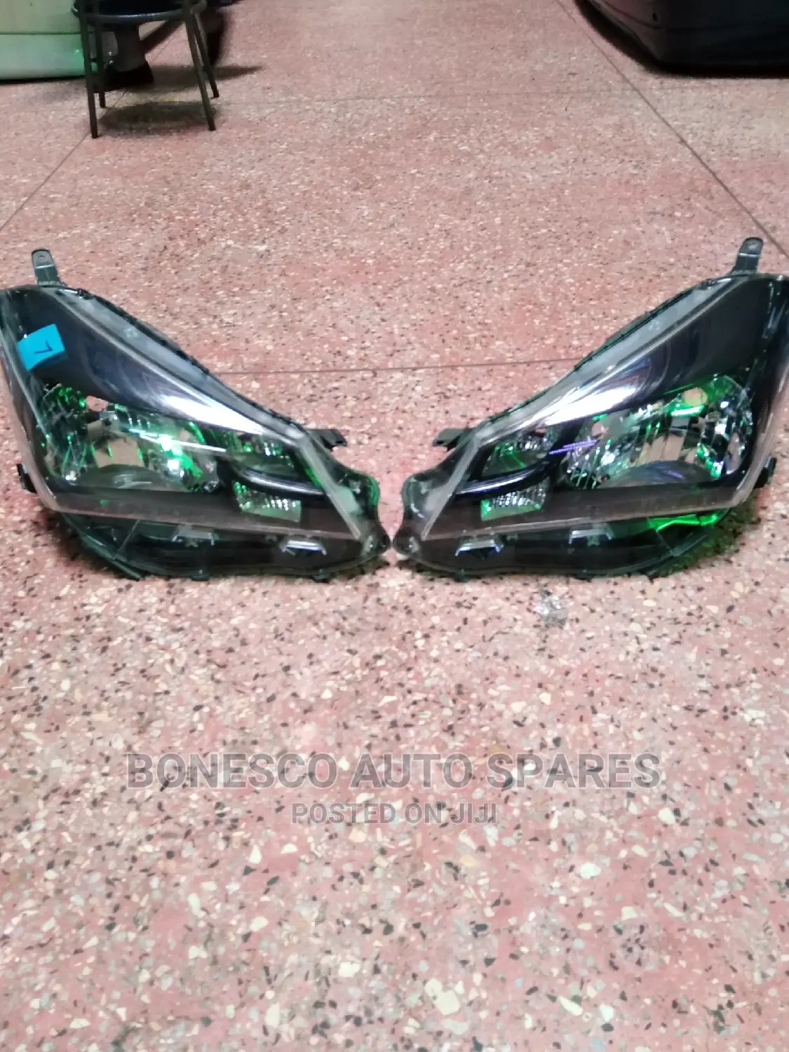 Toyota Vitz New Model Nonxenon Headlights