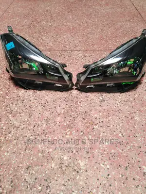 Toyota Vitz 2013-15 Nonxenon Headlights