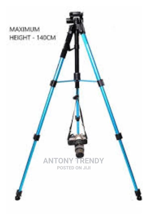 Jmary 2234 Professional Aluminium Alloy Tripod Stand – 3-Way