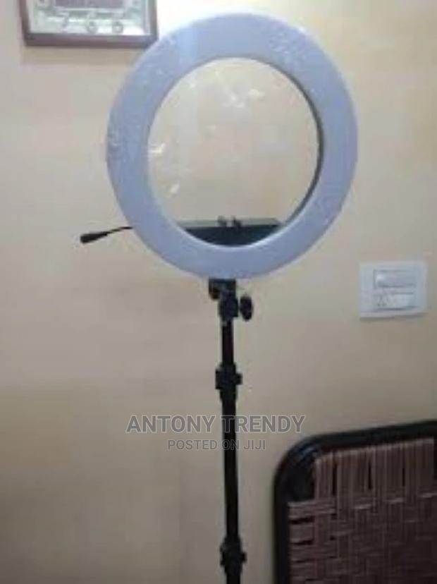10 Inch Ring Light With Tripod Stand and Phone Holder - thumbnail 8