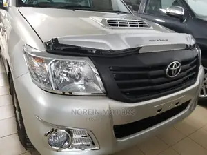 Toyota Hilux 2014 Silver