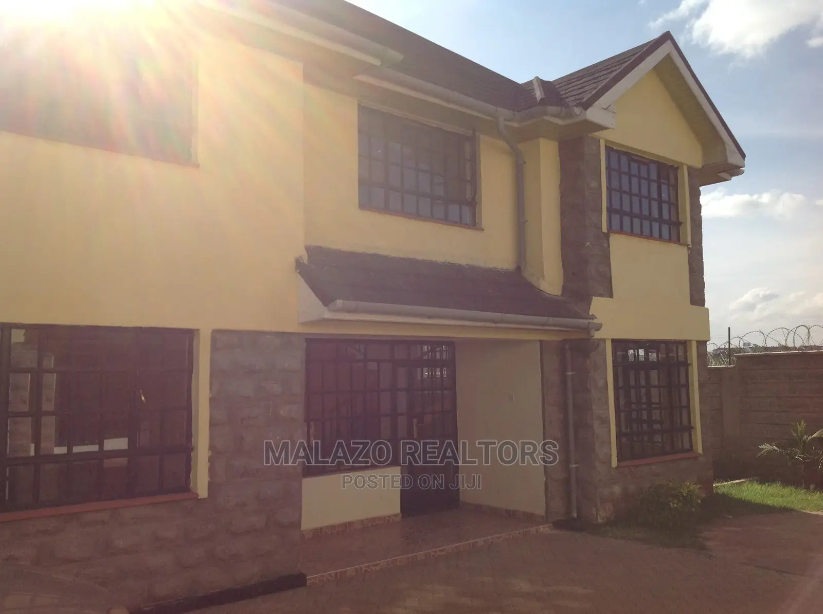 3bdrm Townhouse/Terrace in Kiungani, Gateway Mall Area for sale
