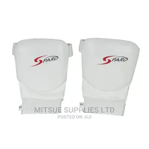 A Pair of Karate Mittens Without Thumb