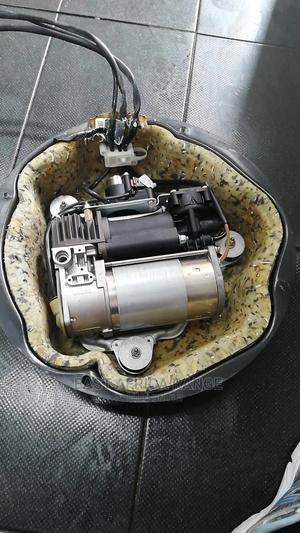 Range Rover Vogue Suspension Pump - main view