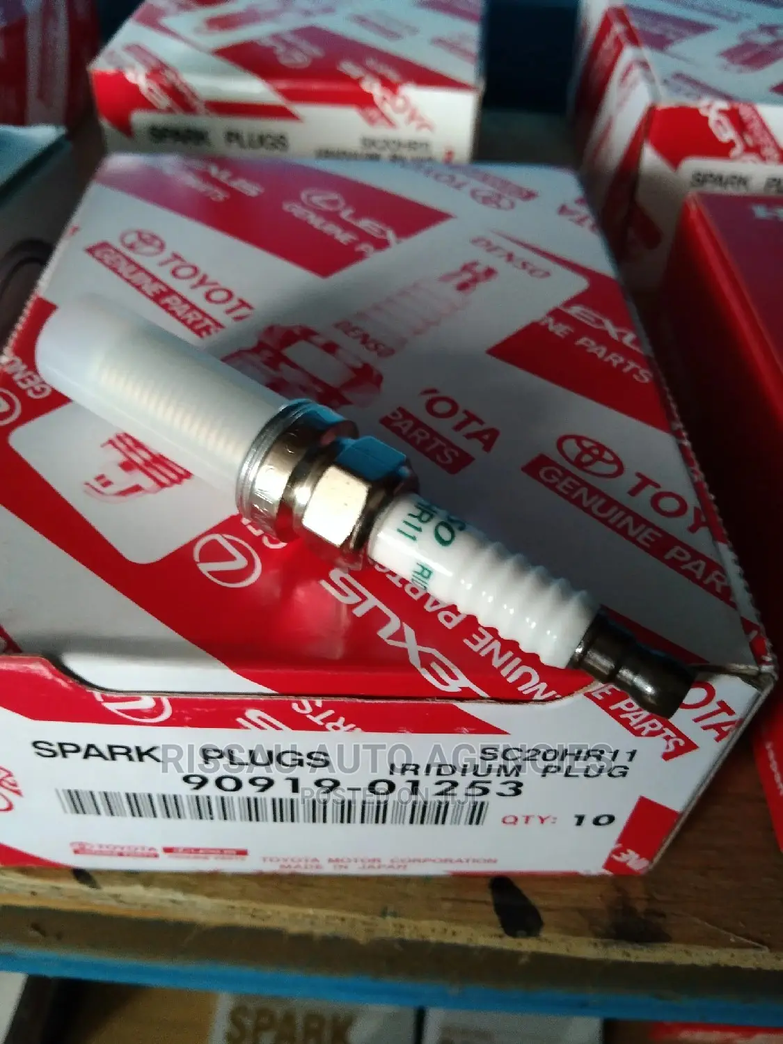Iridium SC20HR11 Toyota Genuine Spark Plugs.