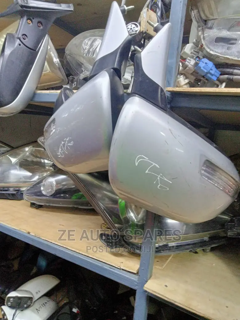 Toyota Noah/Voxy Side Mirrors