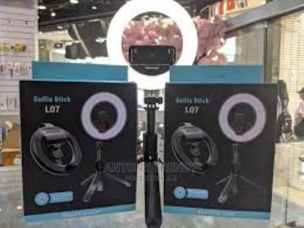 L07 Fill Light LED Ring Light With Foldable Tripod - main view