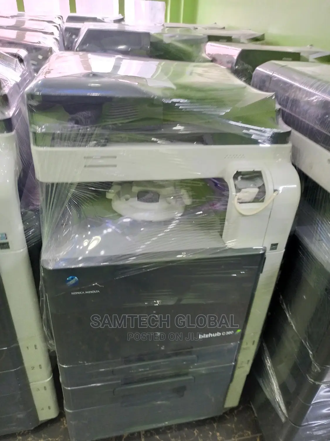 C 220 Konica Minolta Machine