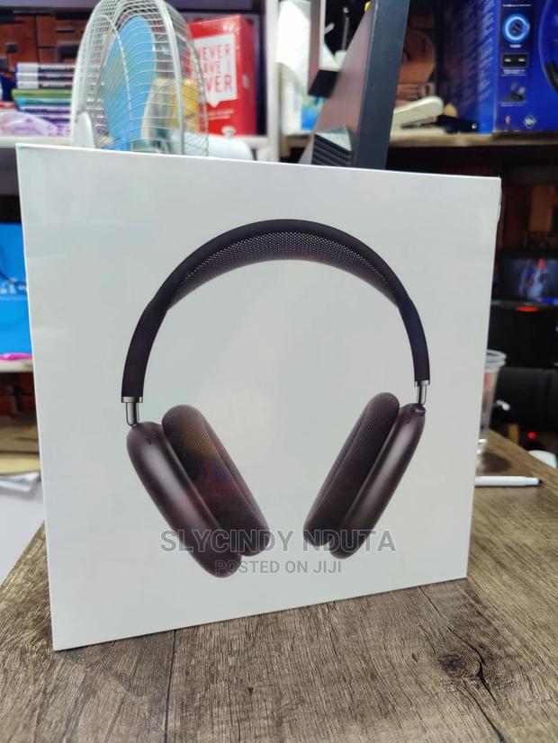 Airpods Max - main view