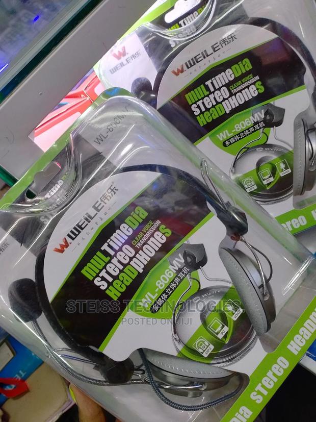 Wired Headphones