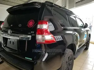 Toyota Land Cruiser Prado 2015