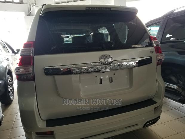 Toyota Land Cruiser Prado 2017 - thumbnail 4