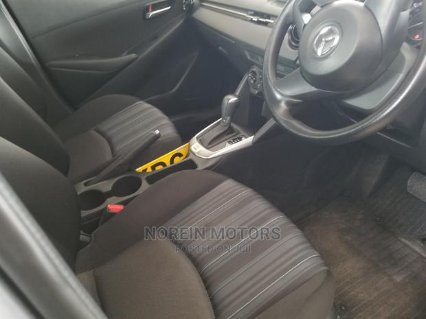 Mazda Demio 2015 Beige - thumbnail 3