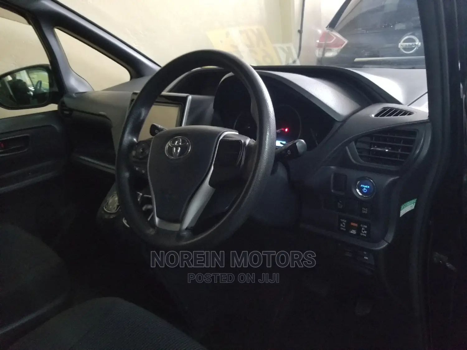 Toyota Voxy 2015 Black