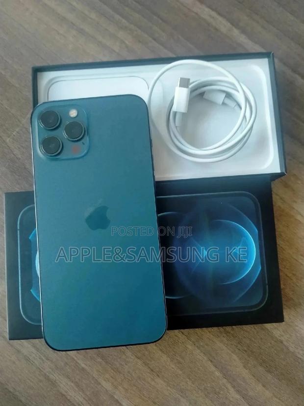 Apple iPhone 12 Pro Max 256 GB Blue - main view