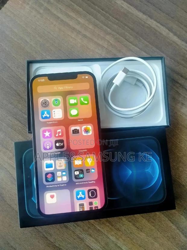 Apple iPhone 12 Pro Max 256 GB Blue - thumbnail 2