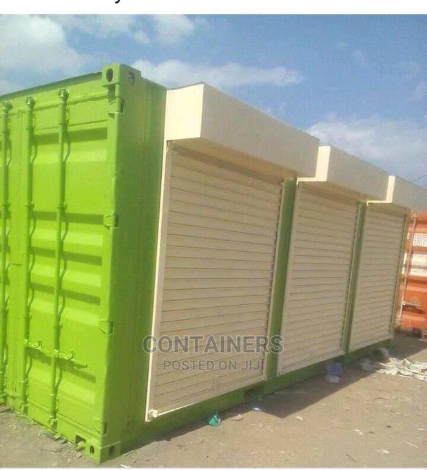 Refurbished 20ft Into Stalls - main view