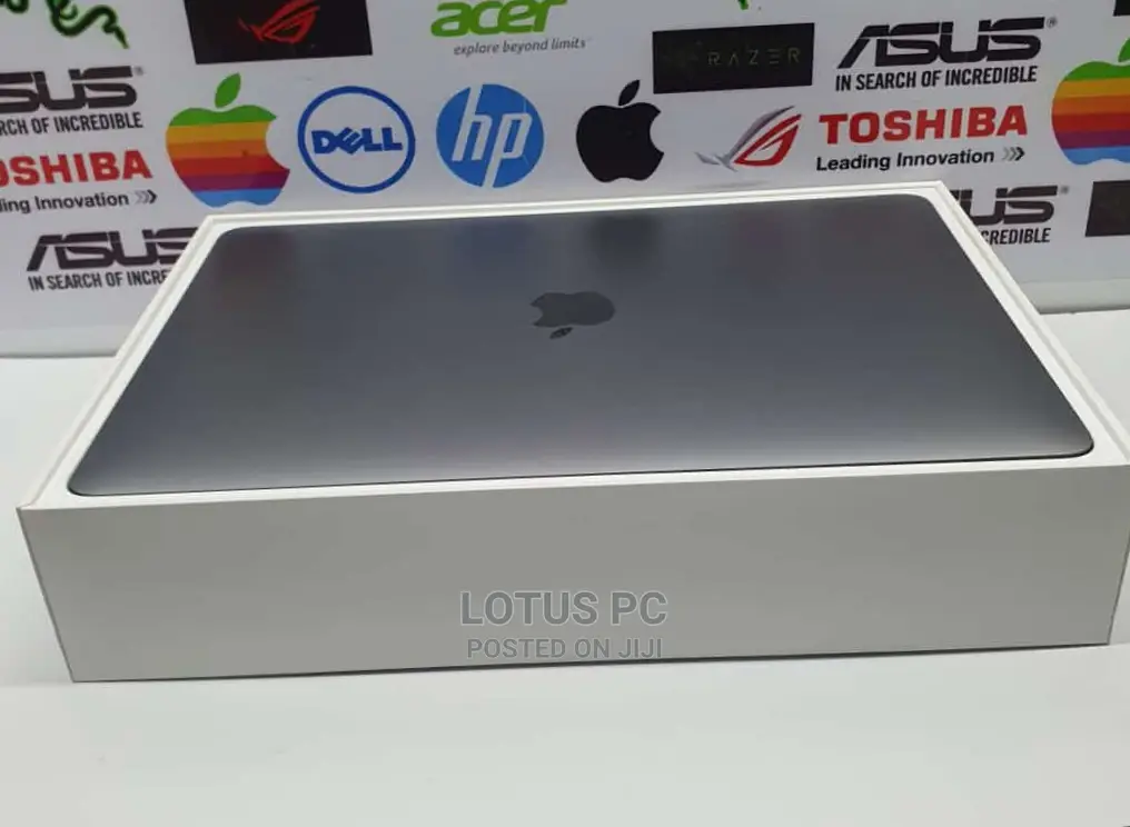 New Laptop Apple MacBook Pro 2020 16GB Intel Core I5 SSD 256GB