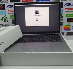 New Laptop Apple MacBook Pro 2020 16GB Intel Core I5 SSD 256GB