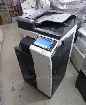 Konica Minolta C 220