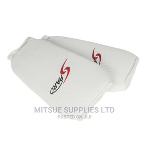 A Pair of Elastic Karate Shin Guards - thumbnail 2