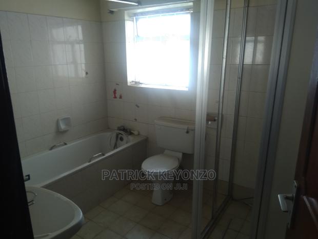 Modern 4bedroomed Mansion , Dsq Garage to Let
