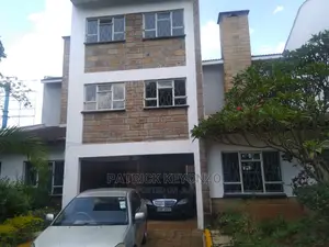 Modern 4bedroomed Mansion , Dsq Garage to Let