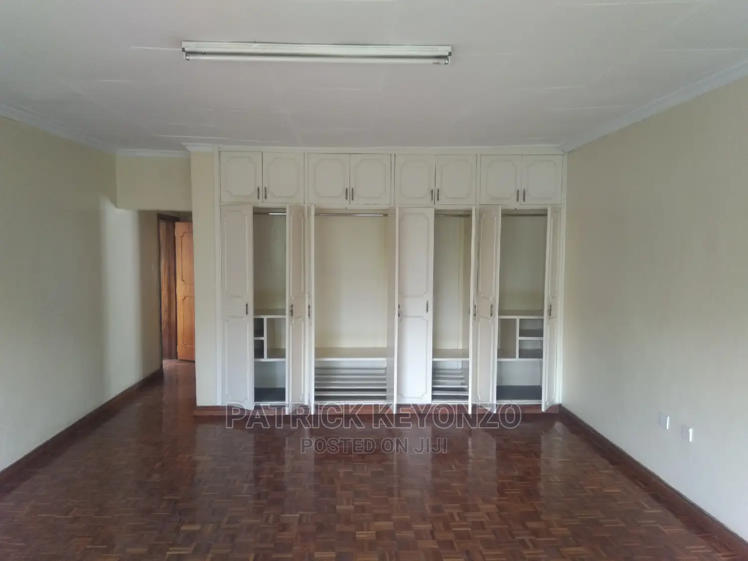 Modern 4bedroomed Mansion , Dsq Garage to Let