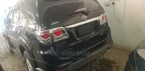 Toyota Fortuner 2014 Black