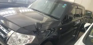 Mitsubishi Pajero 2014 Black