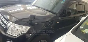 Mitsubishi Pajero 2014 Black