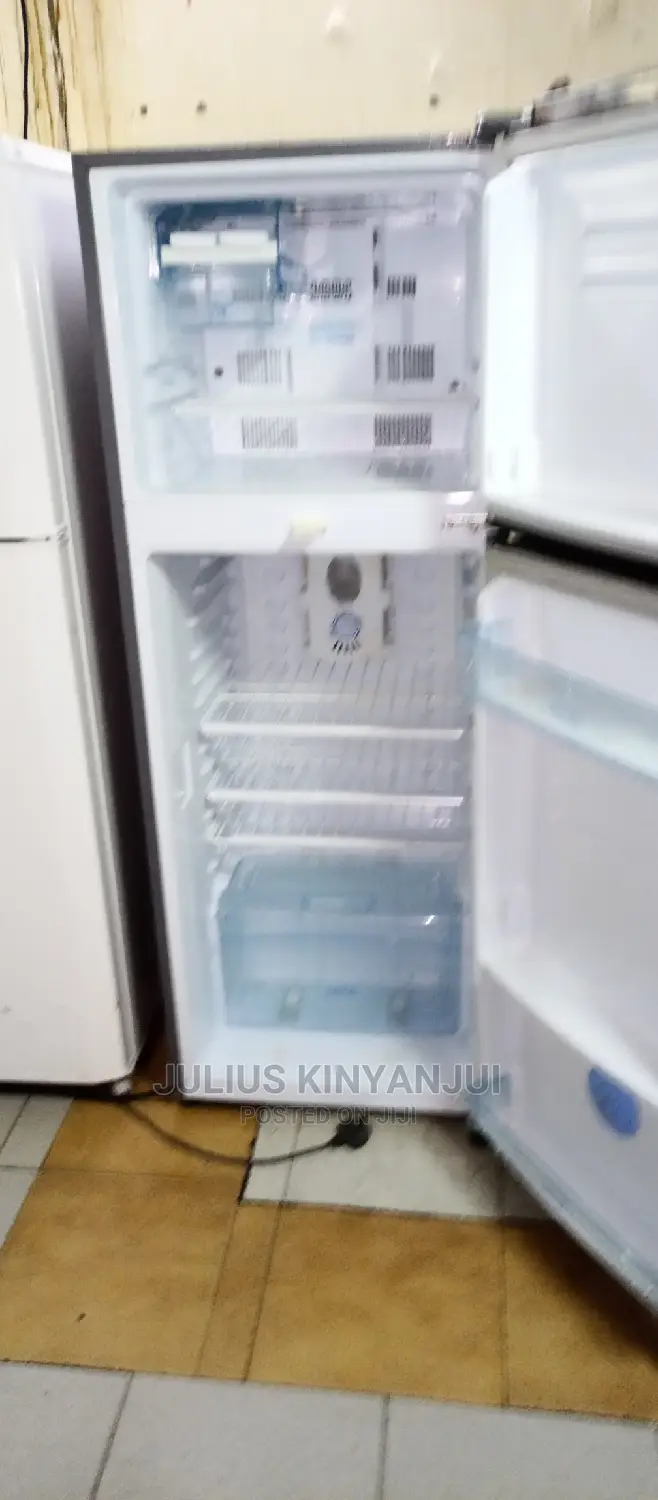 Von Hotpoint Fridge