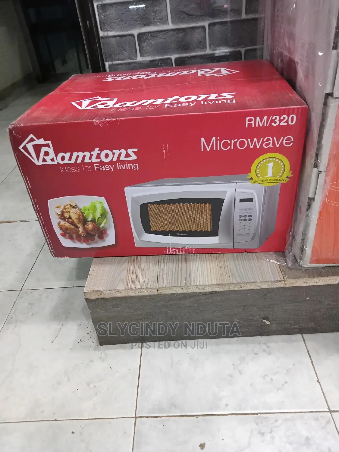 Ramtons Microwave RM 320