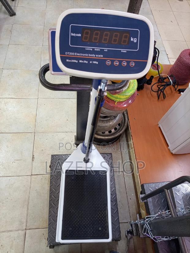 Electronic Body Scale - main view