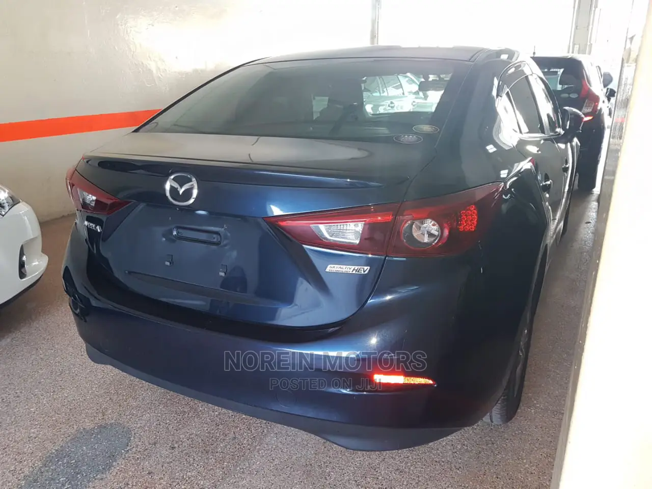 Mazda Axela 2015