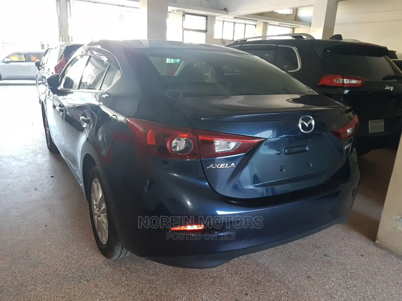 Mazda Axela 2015