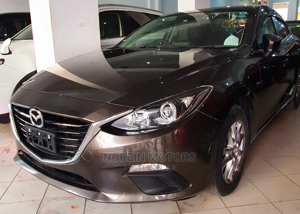 Mazda Axela 2015 Brown