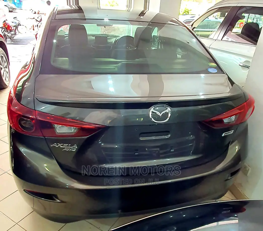 Mazda Axela 2015 Brown