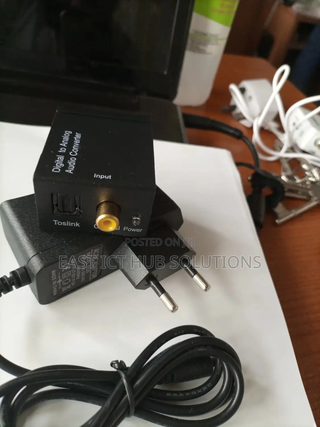 Digital to Alanog Audio Converter Powered (Optical to RCA )