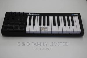 Alesis V25 Midi Keyboard - thumbnail 2