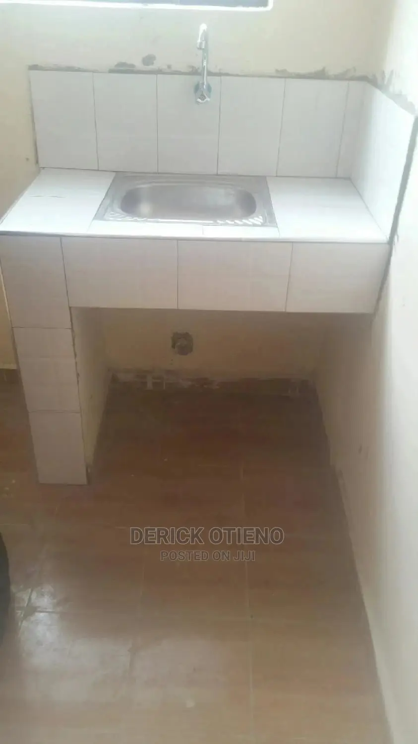 Bedsitor to Let in Kilimani